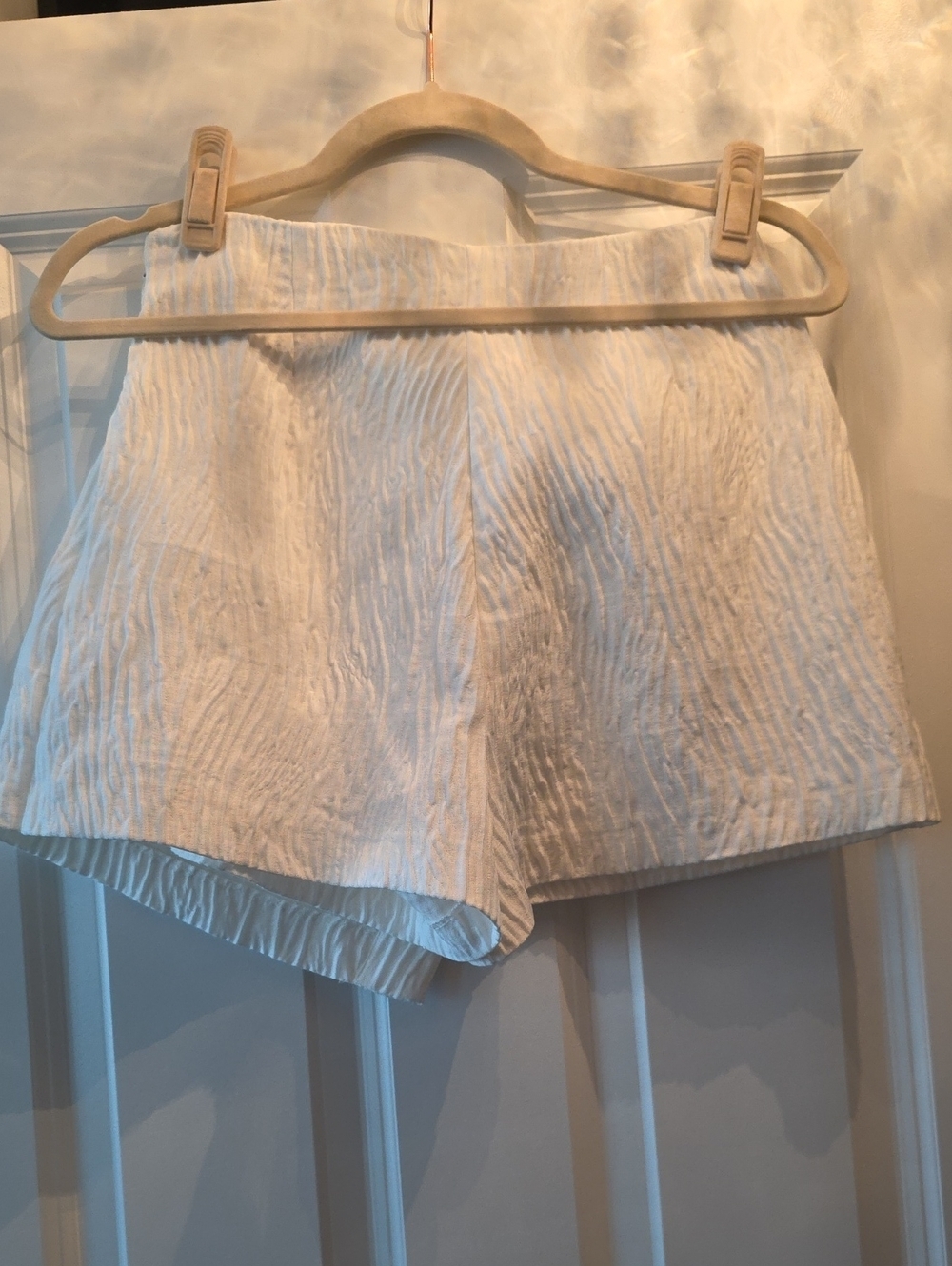 Zara White Textured Mini Skort - Picture 6 of 7